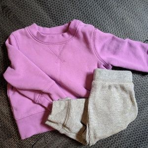 Cozy sweatshirt and thermal pant set